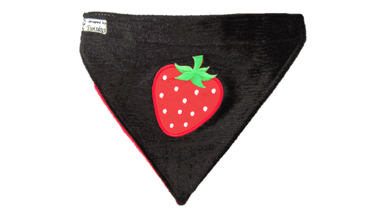 Halstuch XL schwarzer samtartiger Stoff mit großer roter Erdbeere